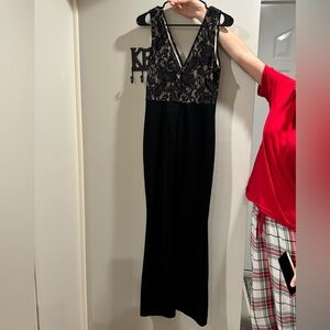 SHEIN Black Lace Detail Garment